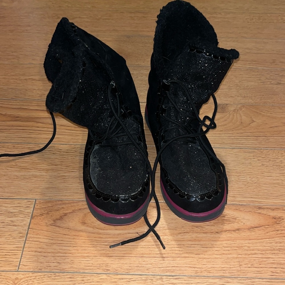 Girl’s sz 6 Lands End Fleece Lined Winter Boots